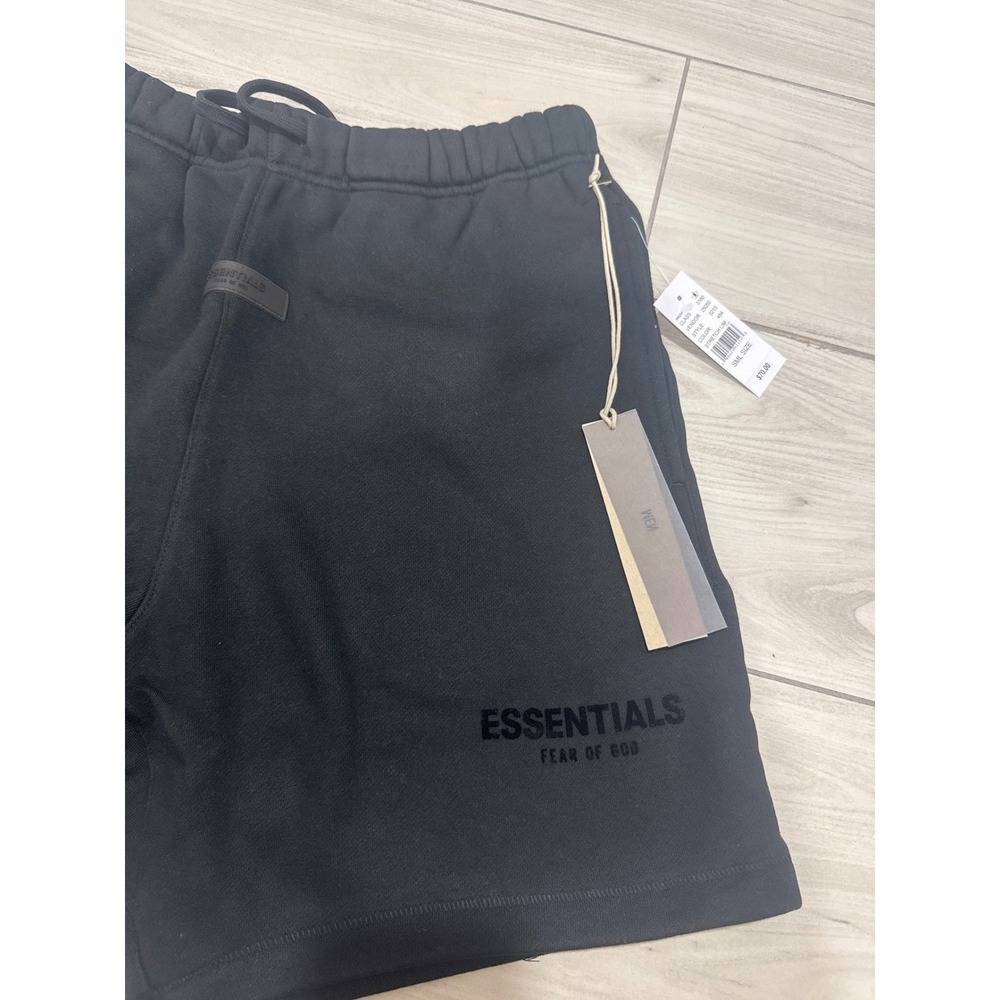 Fear of God Essentials Sweat Shorts Black Mens Size Small NWT - Picture 3 of 7